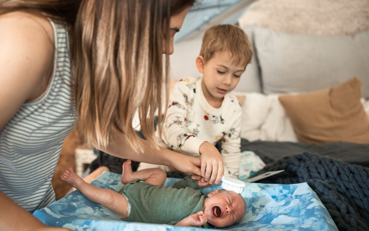 Biotin efter förlossningen: Kan det stötta håret vid postpartum-håravfall?
